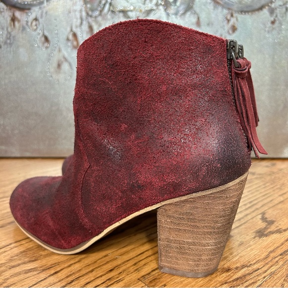 BP. | Trott Distressed Burgundy Suede Booties Size 8.5 - Picture 4 of 13